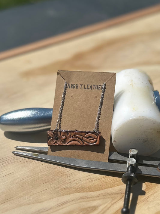 simple flower leather bar necklace